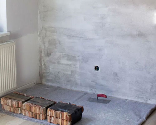 Kiểm Tra Và Xử Lý Bề Mặt Tường trước khi thi công ốp gạch cổ