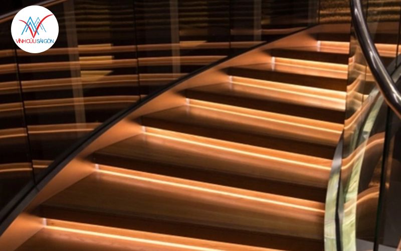 Lắp Đèn LED Âm Bậc Tăng Tính Thẩm Mỹ